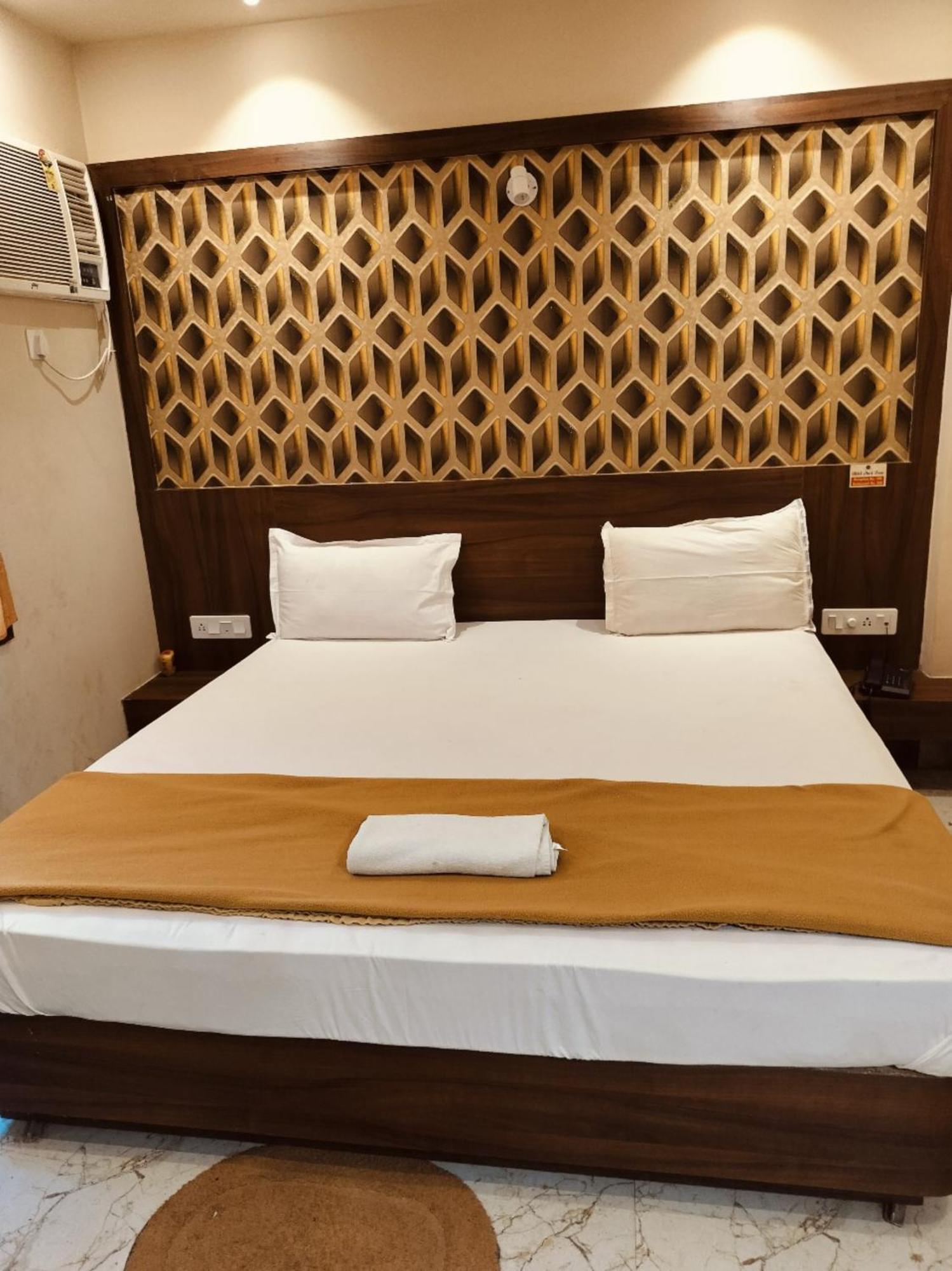 Hotel Park View - Lift Facilities- Near Sea Beach Best Choice Of Travellers By Morservices Puri Luaran gambar