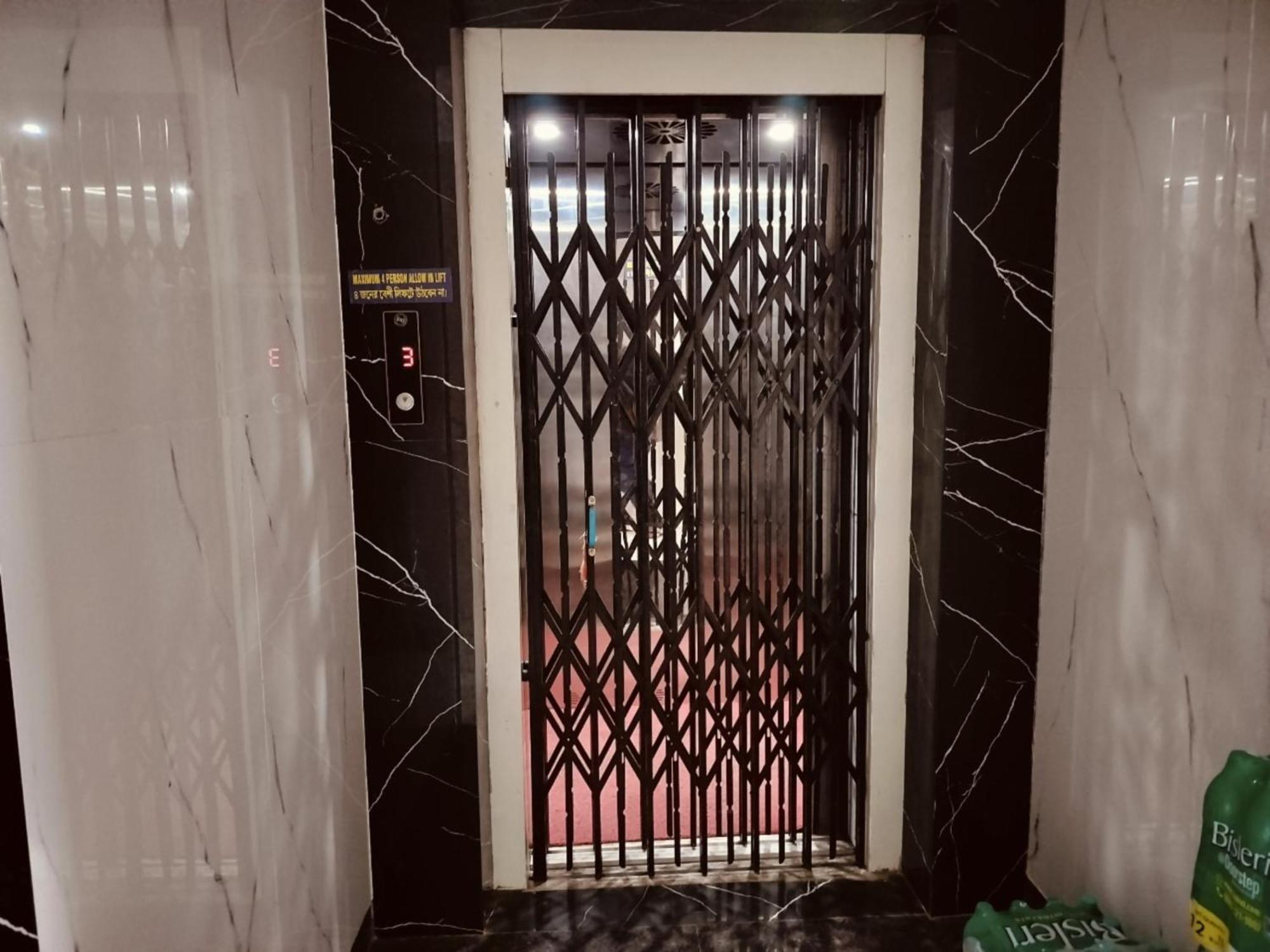 Hotel Park View - Lift Facilities- Near Sea Beach Best Choice Of Travellers By Morservices Puri Luaran gambar
